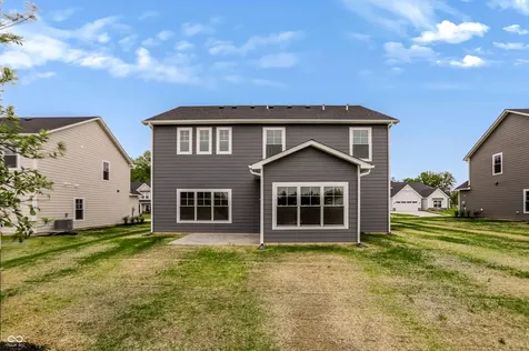 8641 Meadowlands Court Plainfield IN 46168
