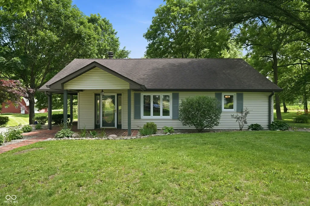 3269 E County Road 225 N Danville IN 46122