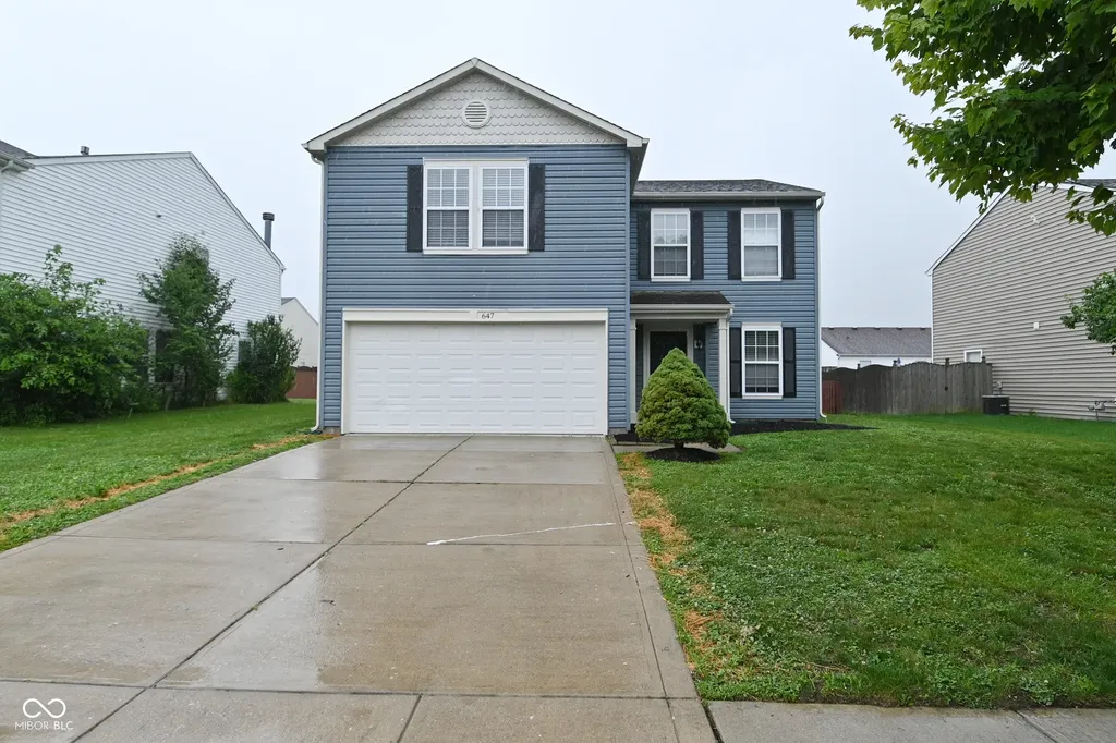 647 Hickory Pine Drive New Whiteland IN 46184