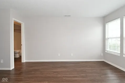 647 Hickory Pine Drive New Whiteland IN 46184