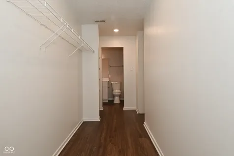 647 Hickory Pine Drive New Whiteland IN 46184