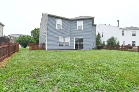647 Hickory Pine Drive New Whiteland IN 46184