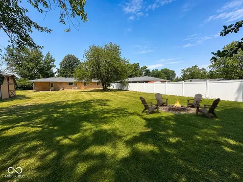 8 S Scatterfield Road Anderson IN 46012