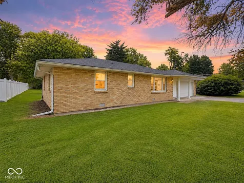 8 S Scatterfield Road Anderson IN 46012