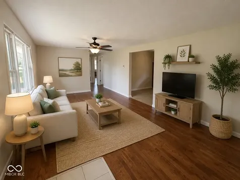 8 S Scatterfield Road Anderson IN 46012