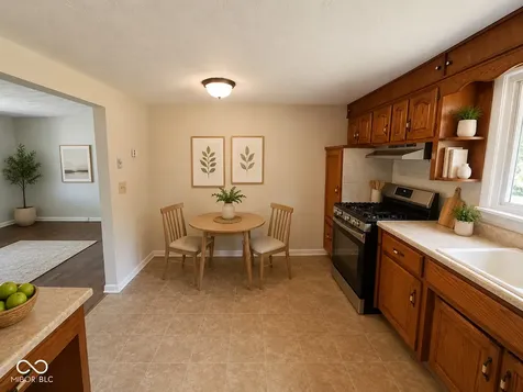 8 S Scatterfield Road Anderson IN 46012