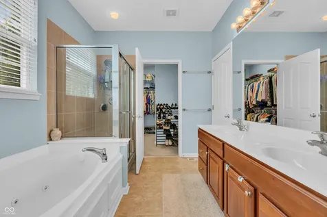 13133 Cresswell Place Fishers IN 46037