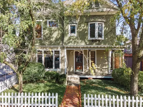 434 1/2 E New York Street Indianapolis IN 46202