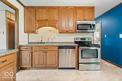 1100 Delwood Drive Mooresville IN 46158