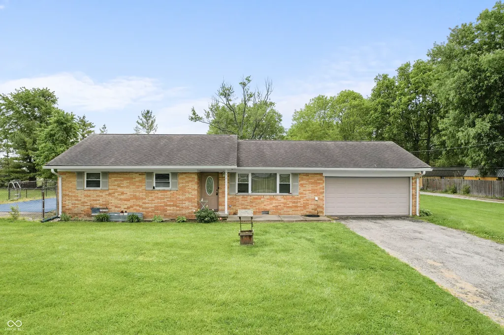 3465 W Smithland Freedom Street Shelbyville IN 46176