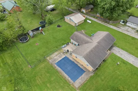 3465 W Smithland Freedom Street Shelbyville IN 46176