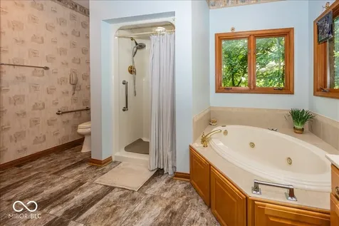 1663 Walnut Trace Greenfield IN 46140