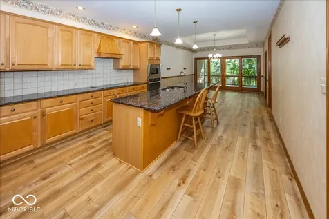 1663 Walnut Trace Greenfield IN 46140