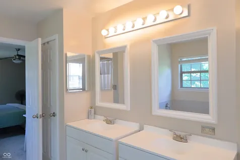 3133 Woodlane Court Indianapolis IN 46268