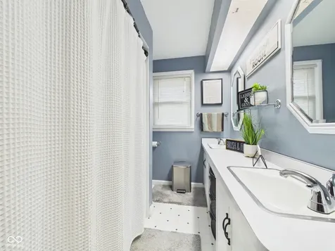 708 W Monroe Street Alexandria IN 46001