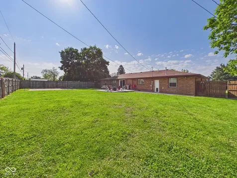 708 W Monroe Street Alexandria IN 46001