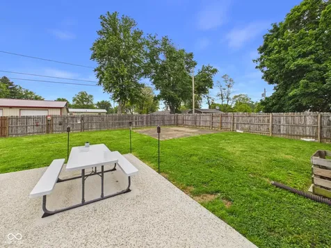 708 W Monroe Street Alexandria IN 46001