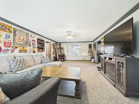 708 W Monroe Street Alexandria IN 46001