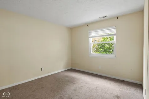 6627 Muirfield Way Indianapolis IN 46237