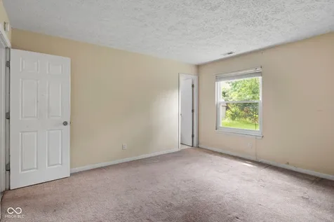 6627 Muirfield Way Indianapolis IN 46237