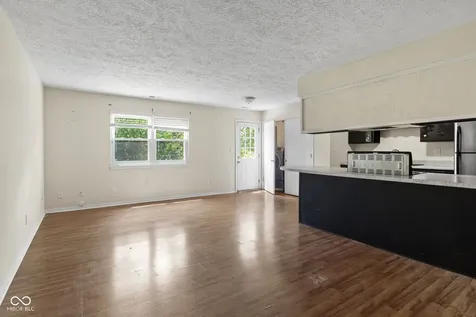 6627 Muirfield Way Indianapolis IN 46237