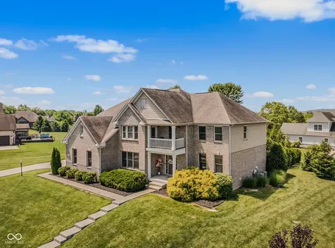 950 Westlake Hills Drive Columbus IN 47201