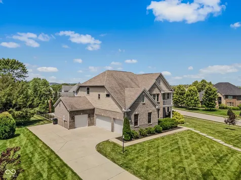 950 Westlake Hills Drive Columbus IN 47201