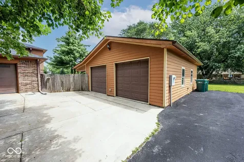 1743 Ramsey Lane Plainfield IN 46168