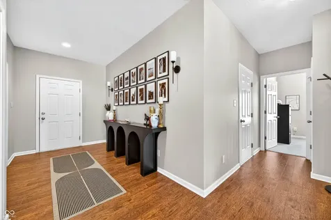 2089 Deer Valley Court Columbus IN 47201