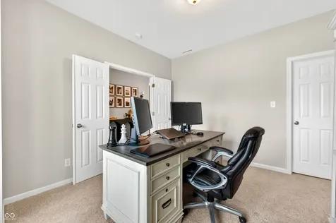 2089 Deer Valley Court Columbus IN 47201