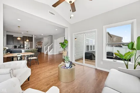2089 Deer Valley Court Columbus IN 47201