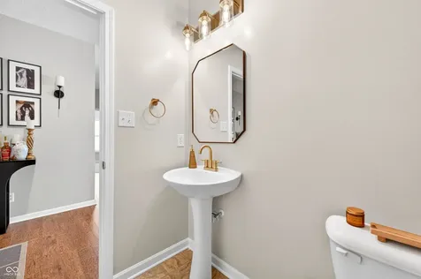 2089 Deer Valley Court Columbus IN 47201