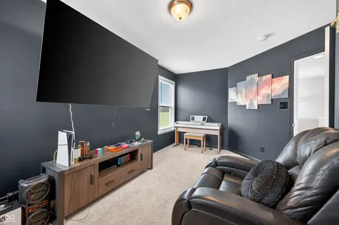 2089 Deer Valley Court Columbus IN 47201