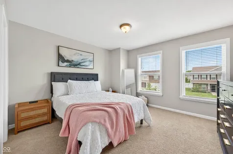 2089 Deer Valley Court Columbus IN 47201