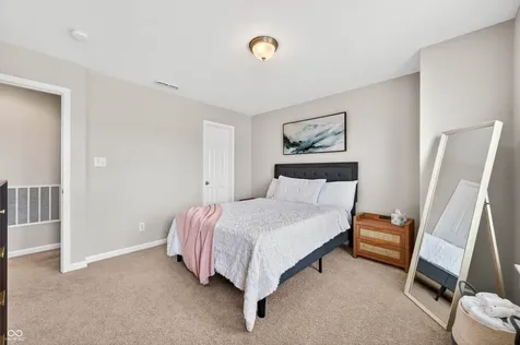 2089 Deer Valley Court Columbus IN 47201