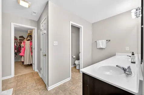 2089 Deer Valley Court Columbus IN 47201