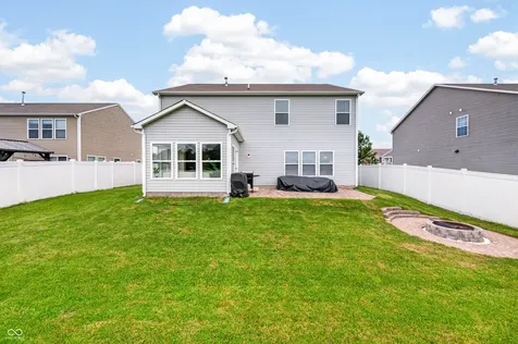 2089 Deer Valley Court Columbus IN 47201