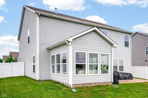 2089 Deer Valley Court Columbus IN 47201