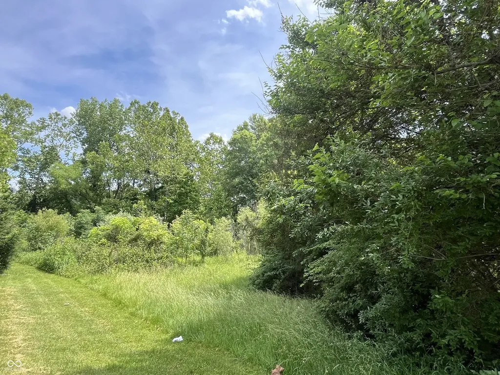 1750 W Foxcliff Drive S Martinsville IN 46151