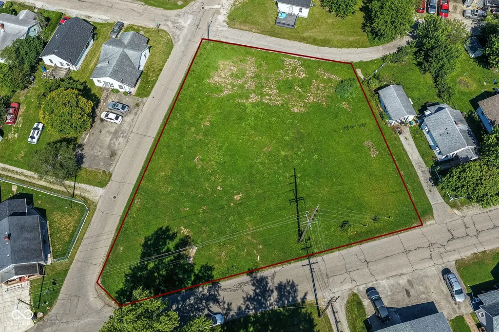 102 Oak Street Columbus IN 47201