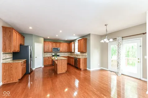 4016 Rowlett Place Carmel IN 46074