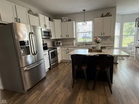 8444 Vanguard Lane Indianapolis IN 46239