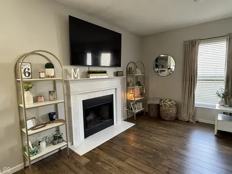 8444 Vanguard Lane Indianapolis IN 46239