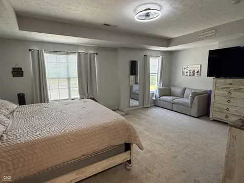 8444 Vanguard Lane Indianapolis IN 46239