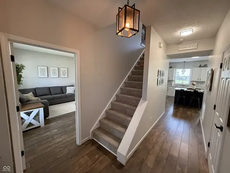 8444 Vanguard Lane Indianapolis IN 46239