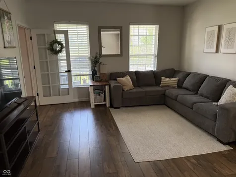 8444 Vanguard Lane Indianapolis IN 46239