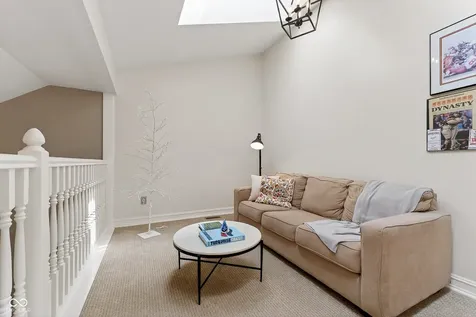 1037 Reserve Way Indianapolis IN 46220
