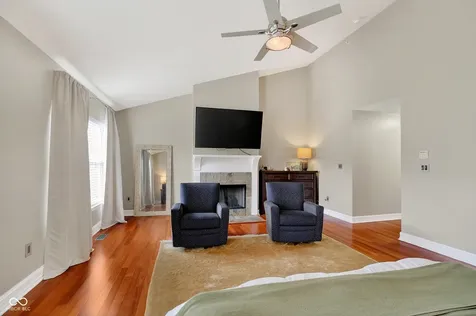 1037 Reserve Way Indianapolis IN 46220