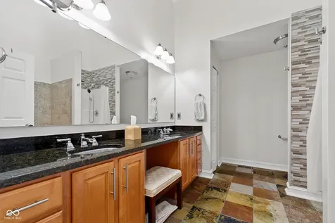 1037 Reserve Way Indianapolis IN 46220