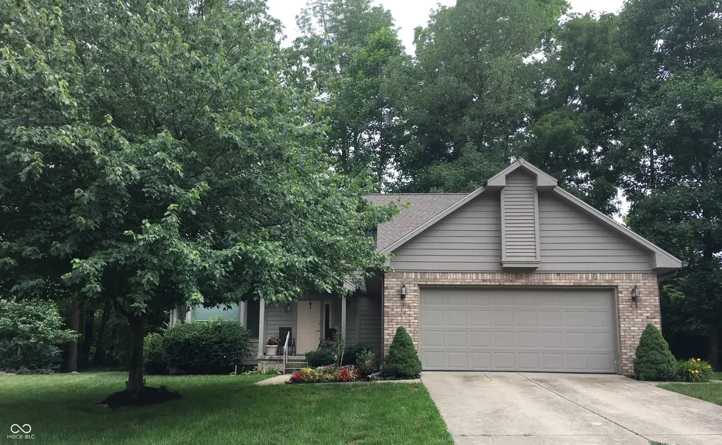 1112 Bitterwood Court Columbus IN 47201